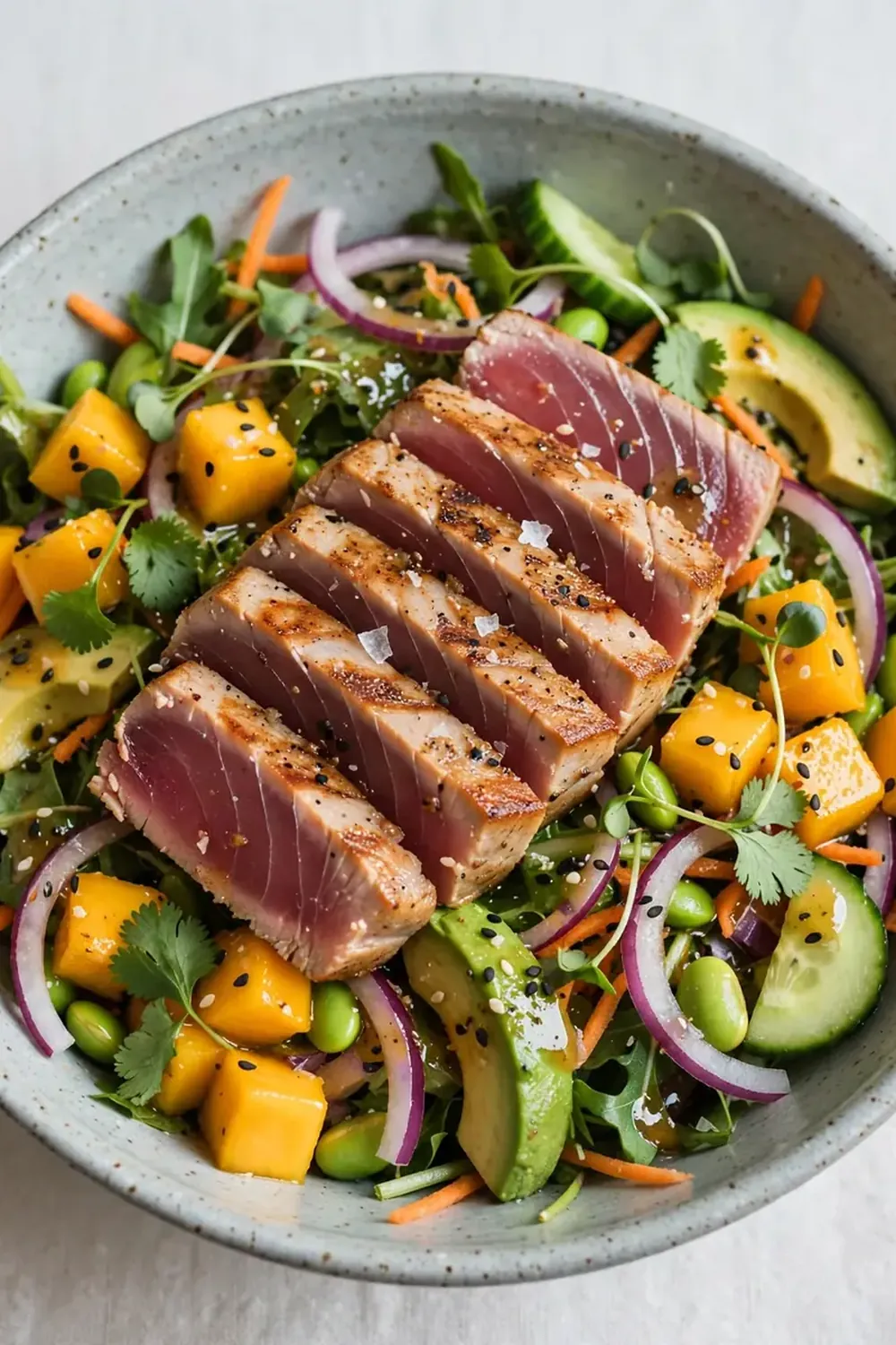Seared Tuna and Mango Salad Bowl